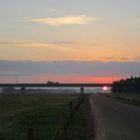 6:17 今朝の朝日は糠田橋の下から昇った